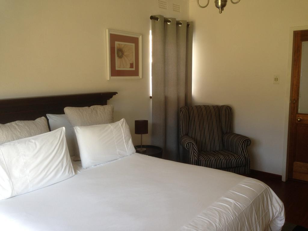 Mizizi House Of Sandton B & B Johannesbourg Extérieur photo