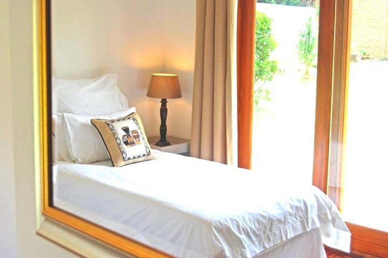 Mizizi House Of Sandton B & B Johannesbourg Extérieur photo